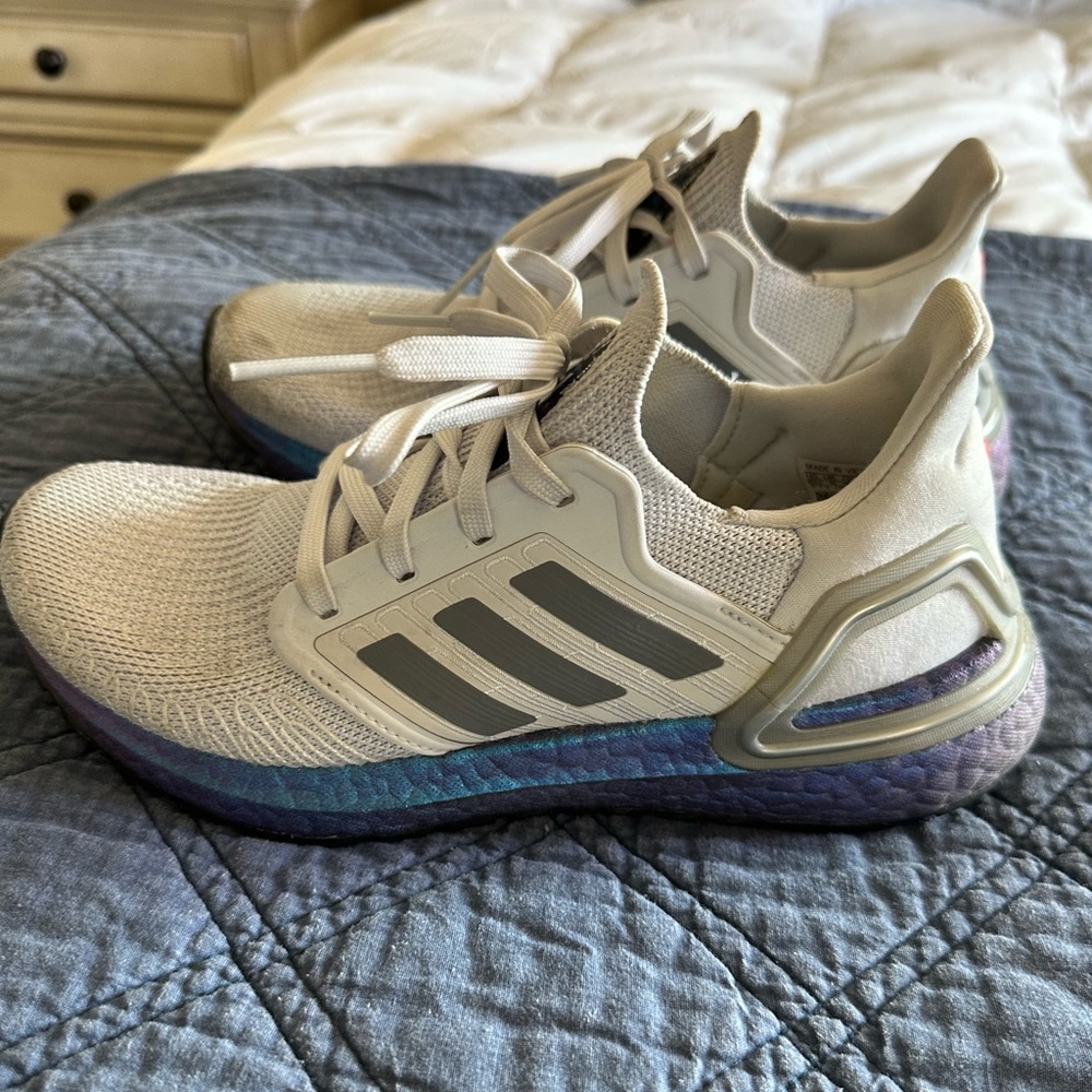 adidas White Gray Athletic Running Shoes with Iridescent Blue-Purple Sole